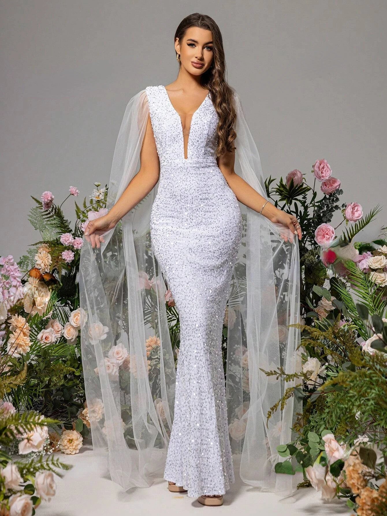 Deep V-Neck Mesh Long Clock Sleeves Floats Sequin Maxi Dress