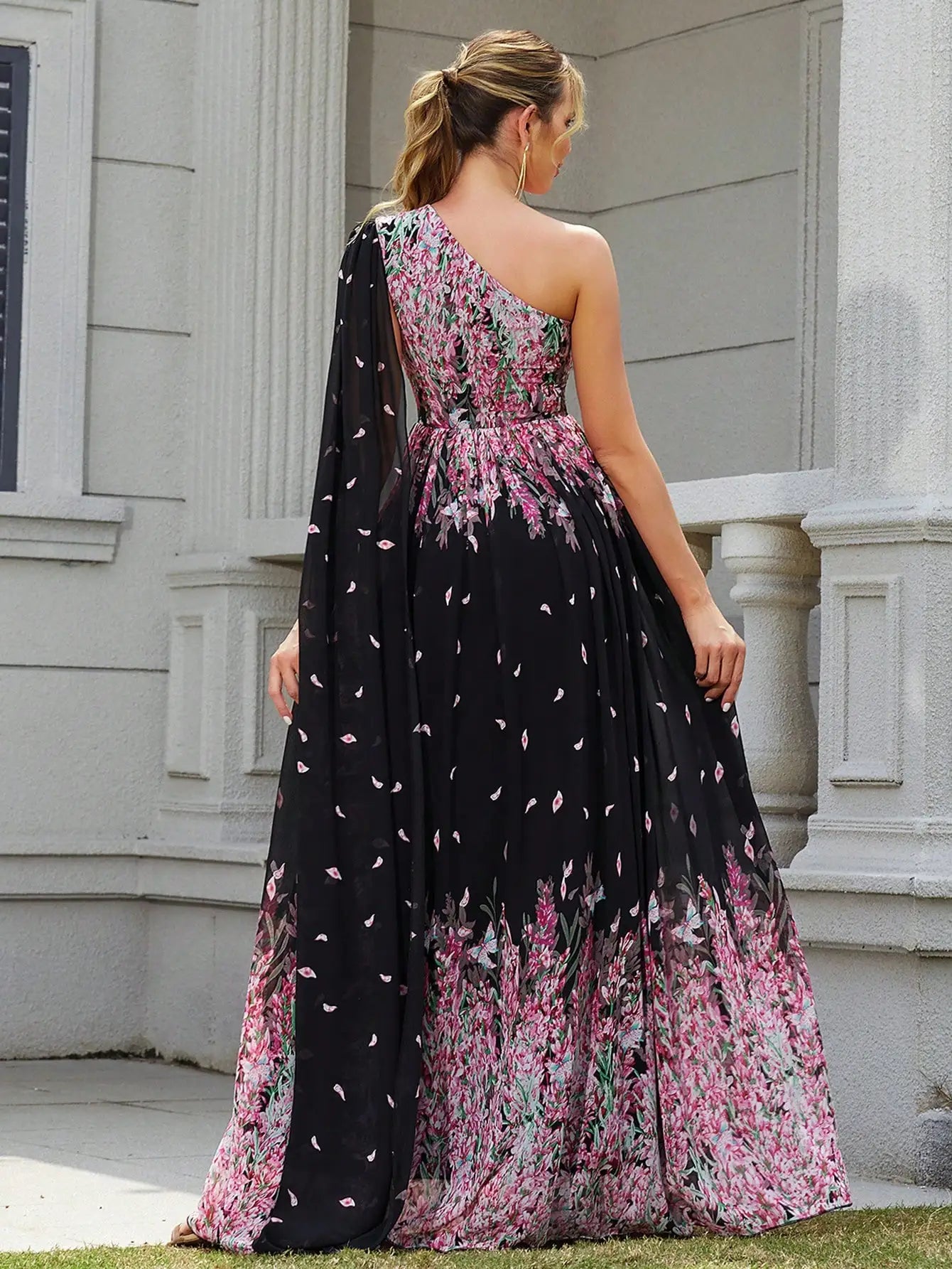 One-Shoulder Diagonal Neck Floral Print Flowy Hem Maxi Dress