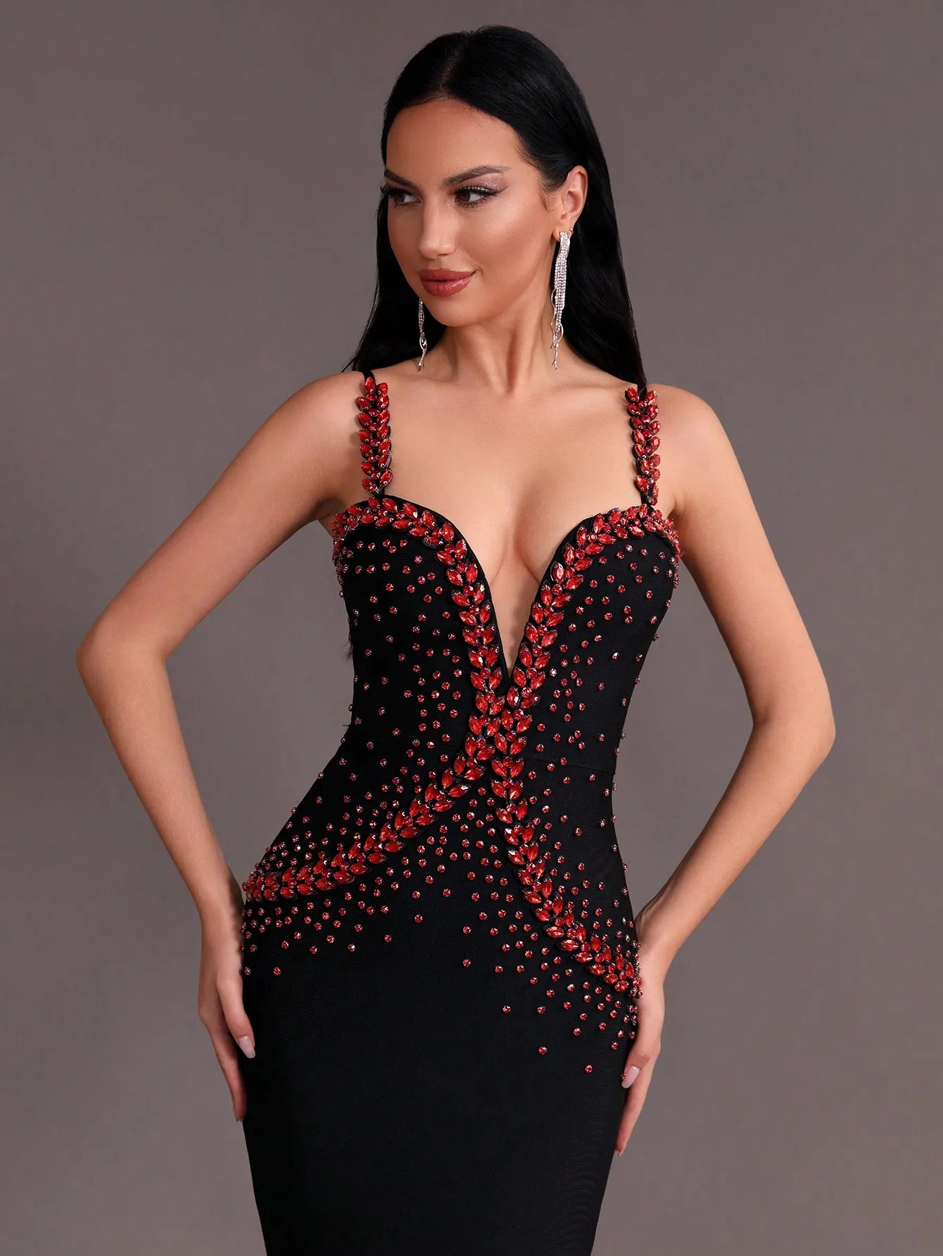 Tight V-Neck Sleeveless Diamonds Decor Maxi Bandage Dress