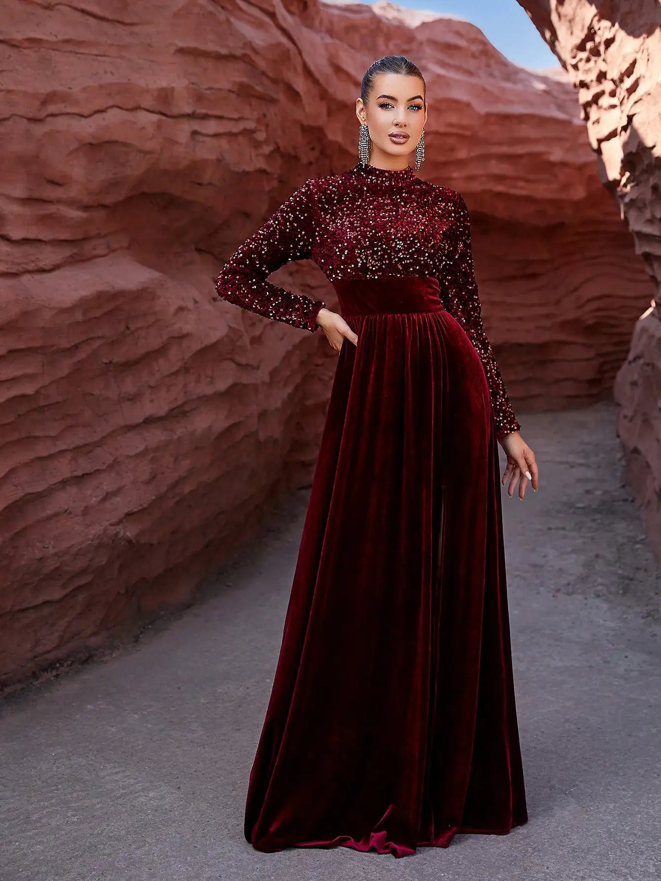 Stand  O Neck Long Sleeve Sequins Decor Velvet Maxi Dress