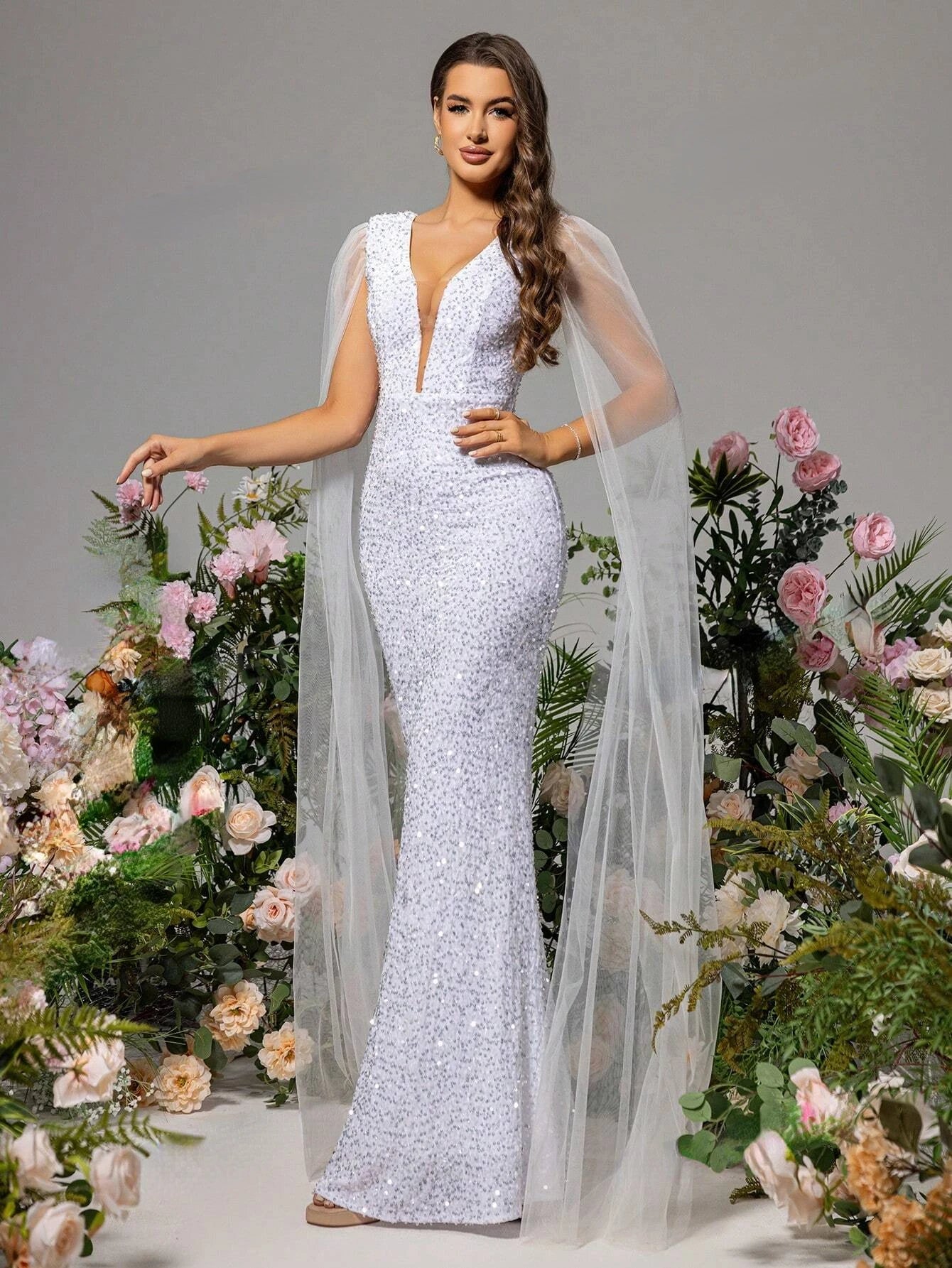 Deep V-Neck Mesh Long Clock Sleeves Floats Sequin Maxi Dress