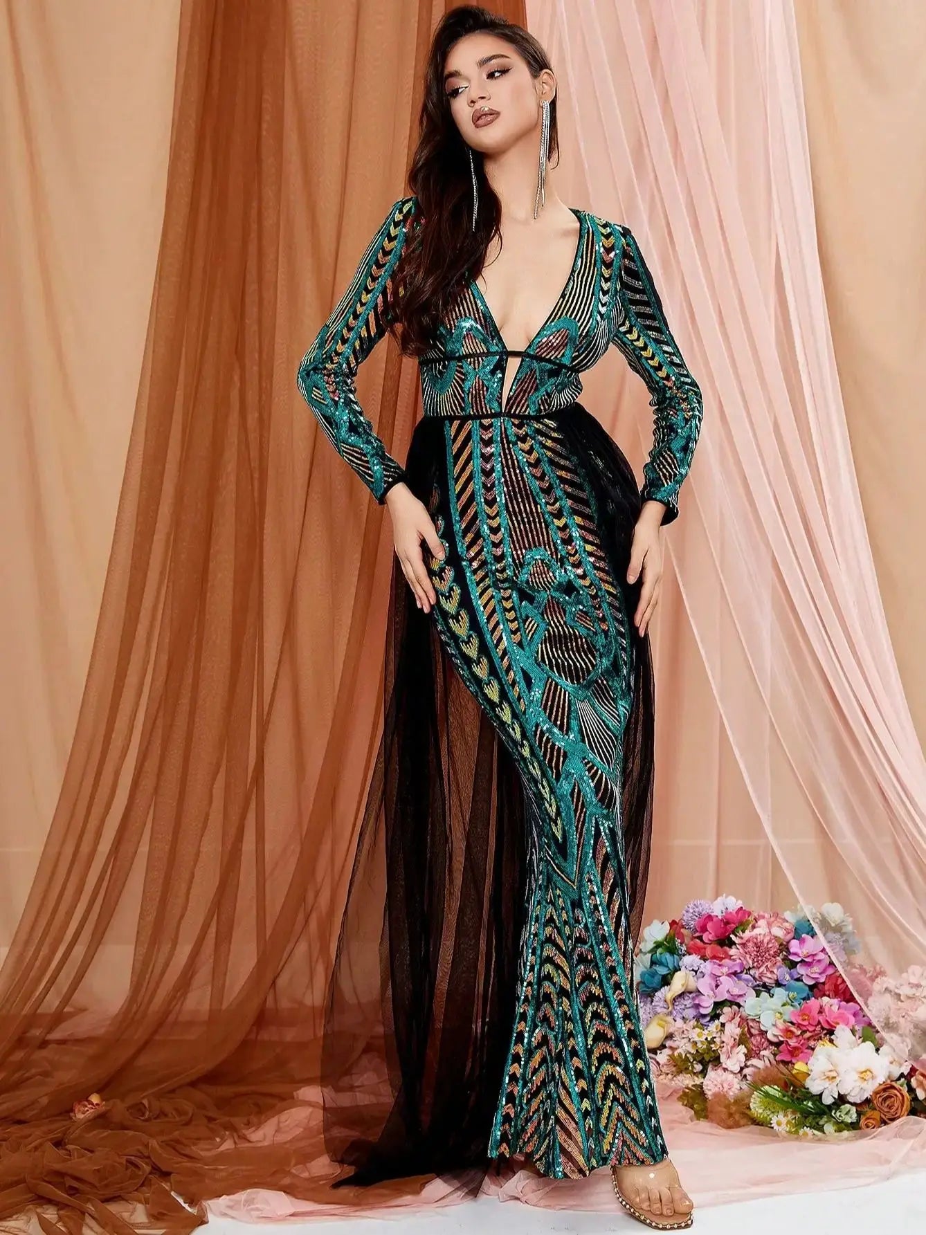 V-neck Long Sleeve Geometric Pattern Slim Sequin Mermaid Maxi Dress