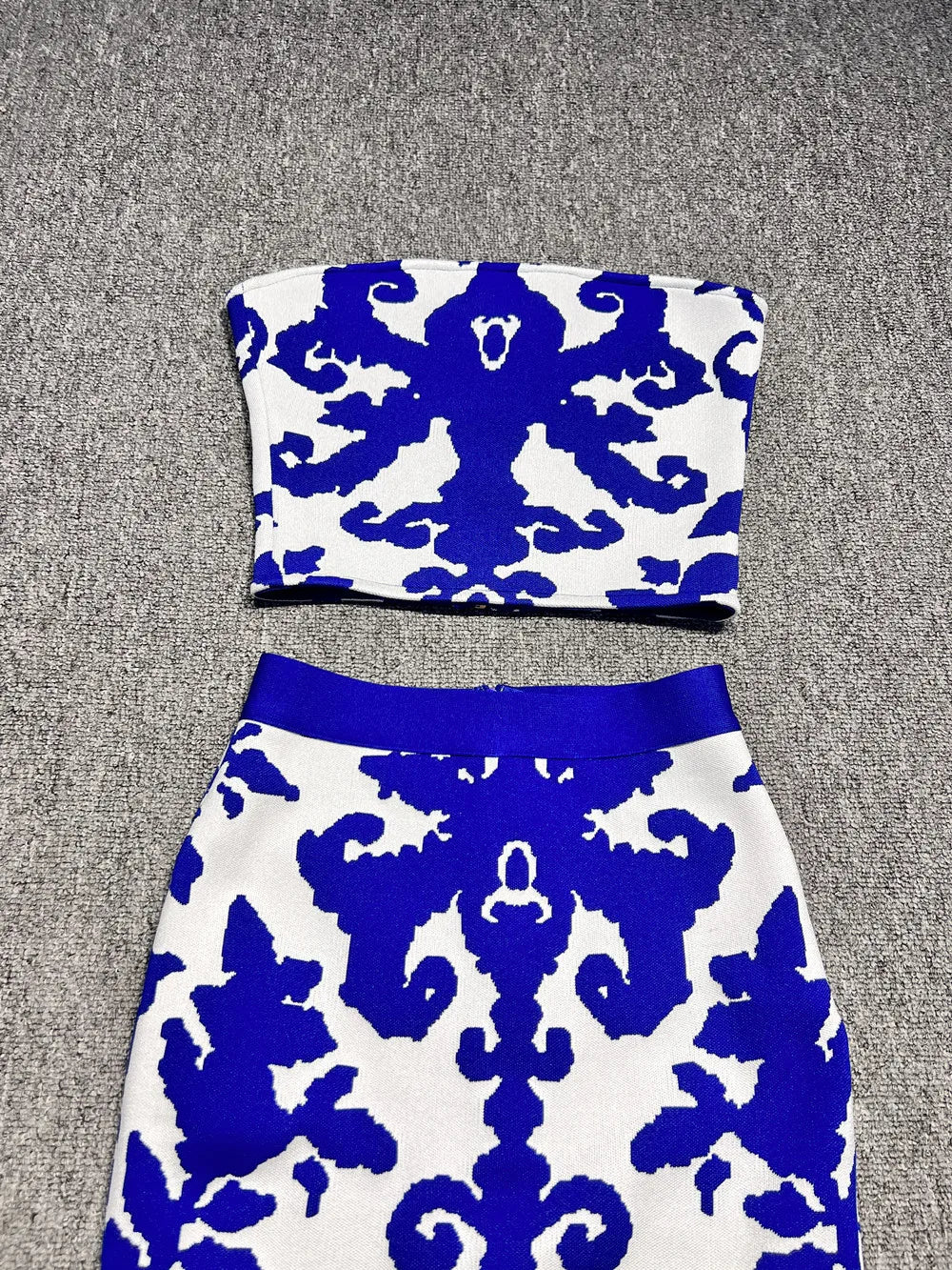 Printed Knitted Tank Top With High Waist Mid Skirt Set