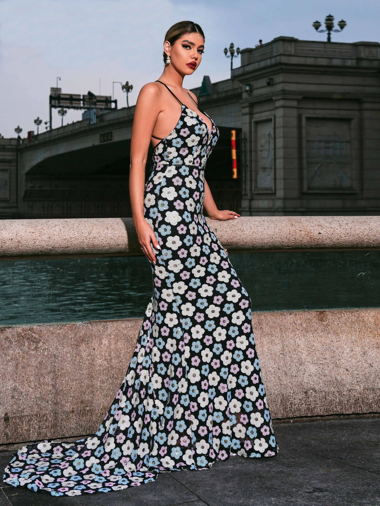 Deep V Neck Spaghetti Floral Mermaid Maxi Dress