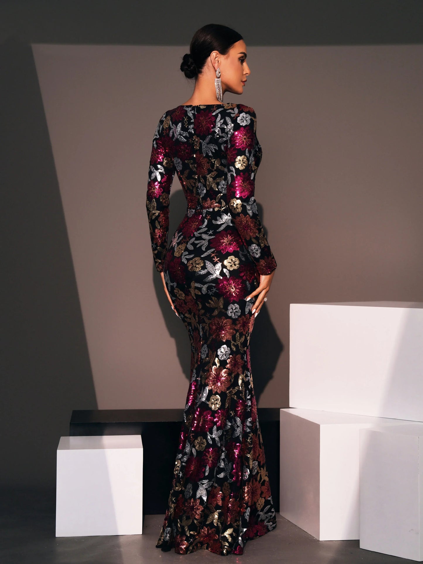 O Neck Long Sleeve Sequin Floral Pattern Mermaid Maxi Dress