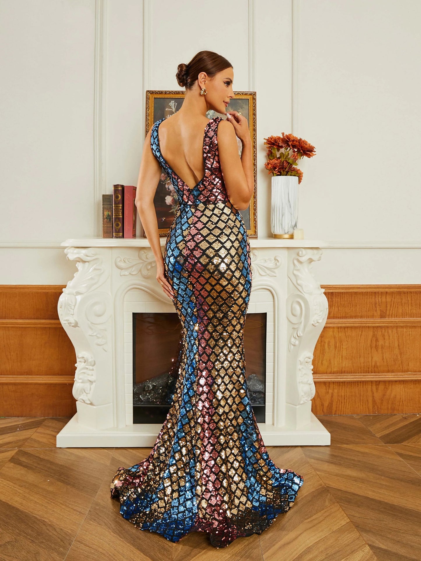 V Neck Backless Geometric Sequin Mermaid Formal Maxi Dress